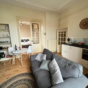 Appartement Mooi Met Klein Balkon, Zandvoort